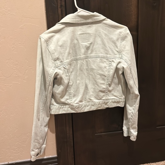 Hollister Light Wash Jean Jacket - Picture 2 of 4